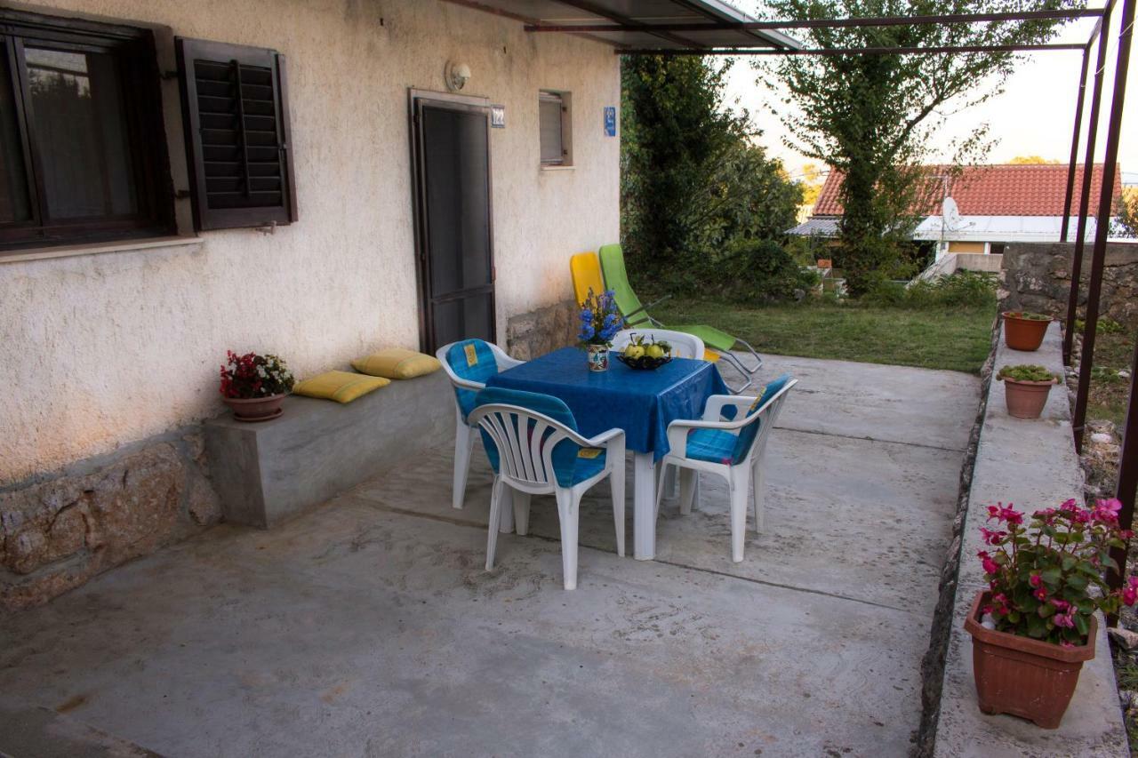 Apartman Dina Risika Exterior photo