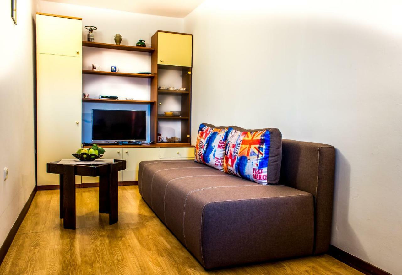 Apartman Dina Risika Exterior photo